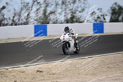 media/Apr-18-2025-TrackDaz (Fri) [[45f5874c44]]/A Group/Session 3 (Turn 6 - Outside)/